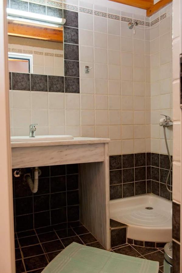 Haris Apartments Koukounaries Zewnętrze zdjęcie